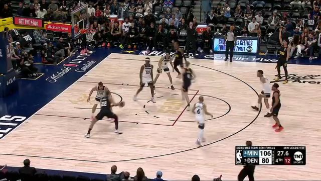 主场球迷疯狂表示不满 漫天嘘声中响起4-0横扫的声音