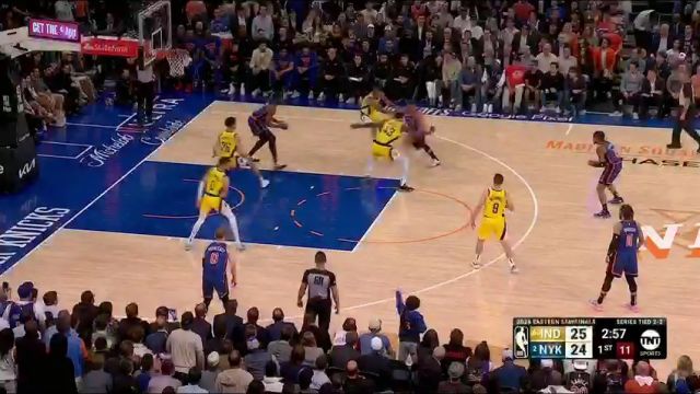 NBA季后赛：步行者vs尼克斯第1节英文原声回放