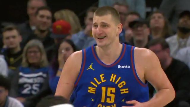 孙世睿：哈登防戈贝尔都能切两个 你戈贝尔都不行