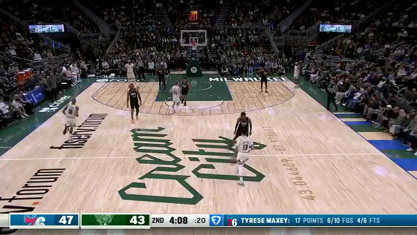 76人vs雄鹿第2节英文原声回放