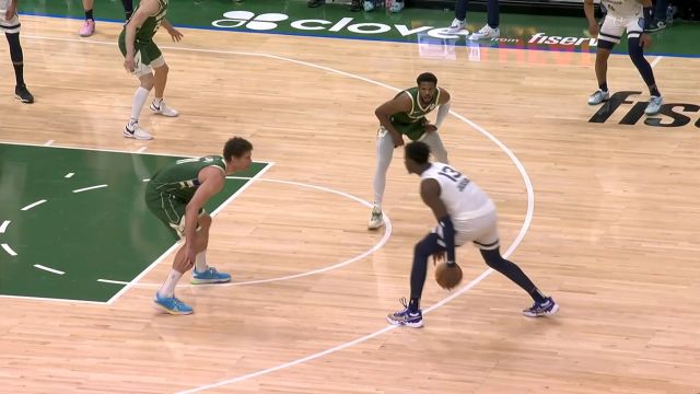 杰克逊vs雄鹿集锦 拿下全场最高35分率队末节击败雄鹿