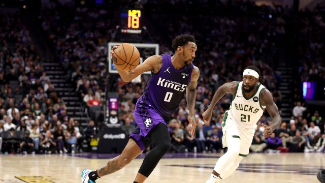 蒙克vs雄鹿集锦 替补登场拿下25+5+5手感爆棚多次命中高难度进球