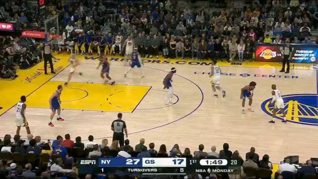 戴维斯空接重扣看嗨皓篮球 直言他是勇士的内线答案