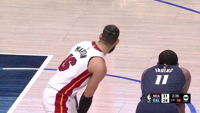 NBA常规赛：热火vs独行侠第1节英文原声回放