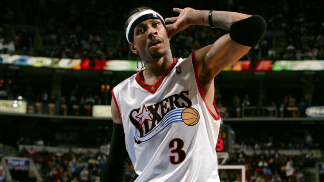 你最喜欢哪位球星的庆祝动作?库里晚安上榜,艾弗森倾听太经典