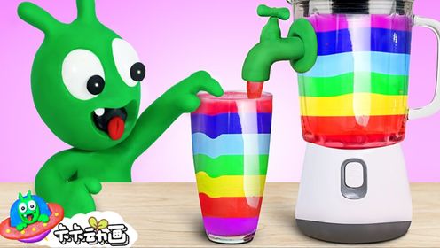 趣玩动画：卡卡偷吃要榨汁的水果，后面竟然还偷喝了榨好的果汁！