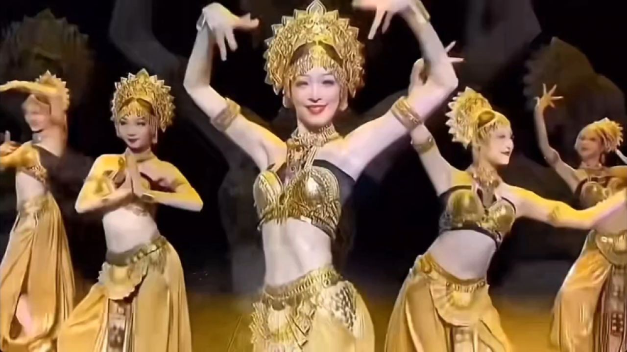 惊艳的恒大歌舞团,与dj版《水手》可谓是最佳结合