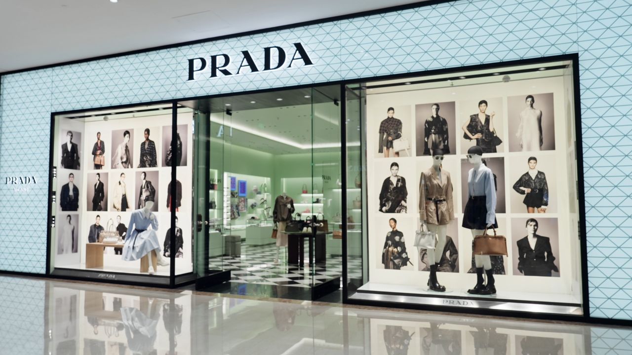 prada青岛海信广场店焕新升级