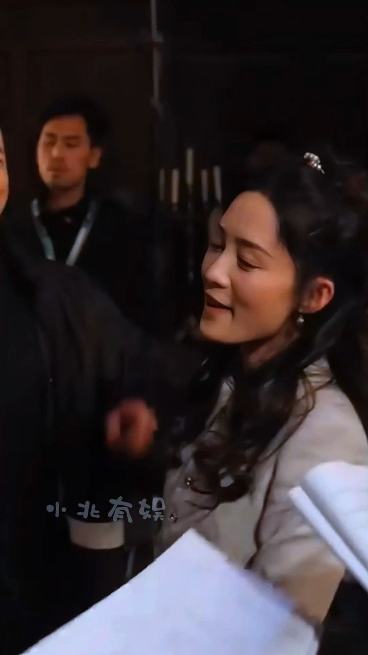 李沁拍戏现场问导演能不能接戏,到底发生了什么事啊