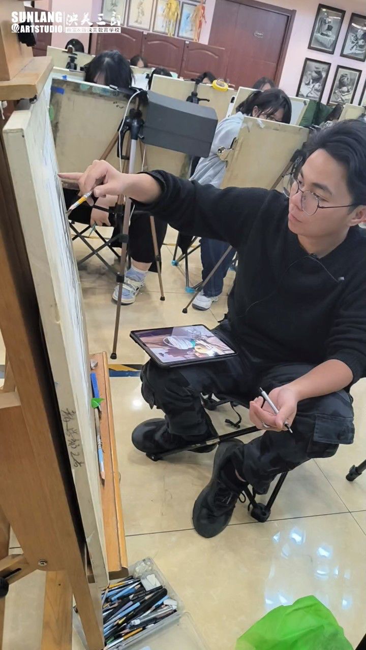 央美三郎素描名师课上课实录——何海涛名师#美术生#画画#长春画室