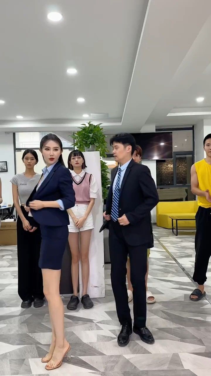 厂花大笑笑图片,西厂厂花_文秘苑图库