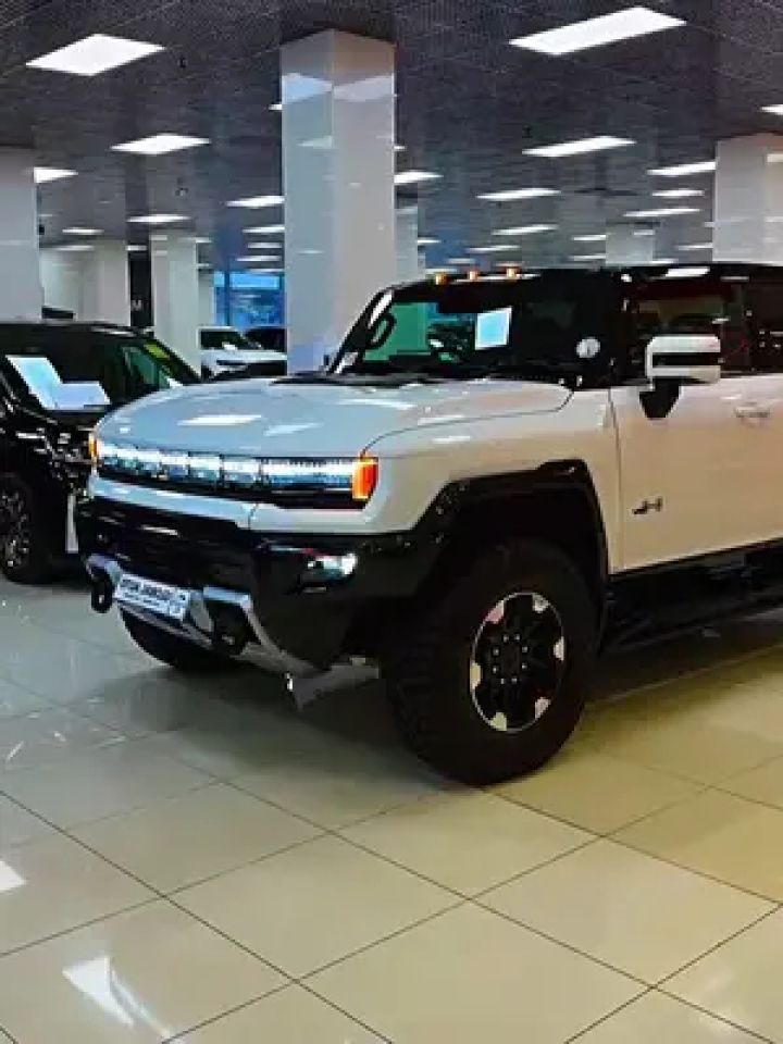 gmc悍马suv曝光,纯电 越野,进国内你买吗?#gmc悍马