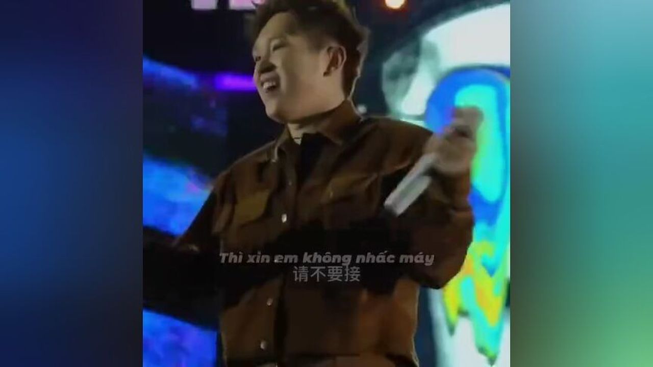 这首越南神曲 仿佛又回到了2022年的那个夏天. #音乐分享