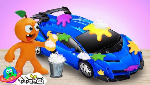 卡卡趣玩动画：电电拒绝给橙橙玩手机后，橙橙竟然发现了一辆小赛车！