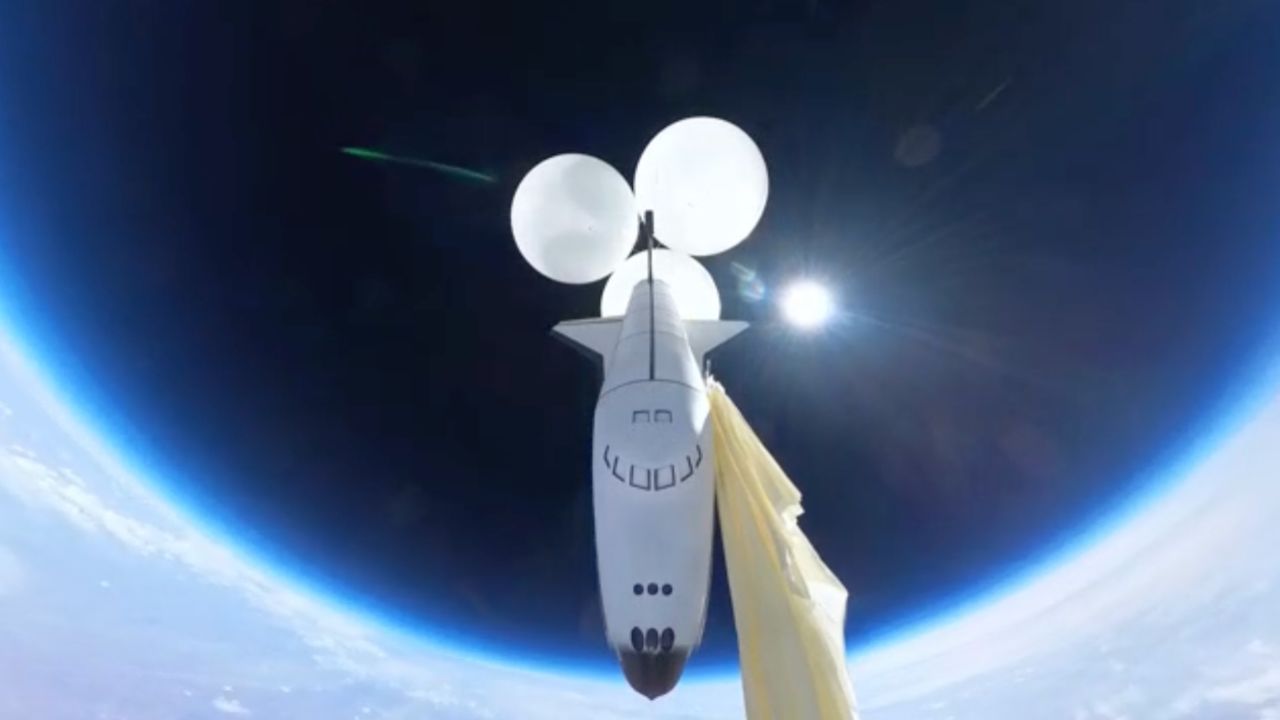 童年的"纸飞机",现在终于