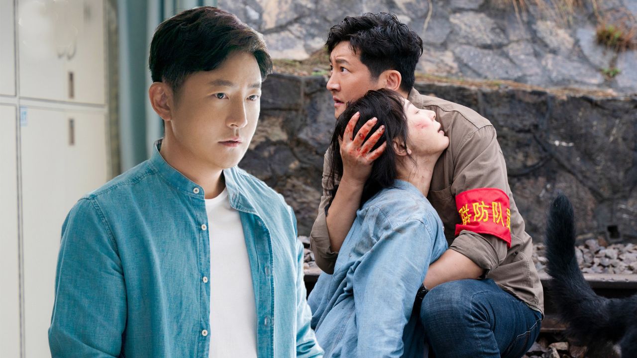 驻站:常胜抱住周颖给予安慰,夫妻共同经历生死,以后要更紧地拉住对方的手_高清1080P在线观看平台_腾讯视频