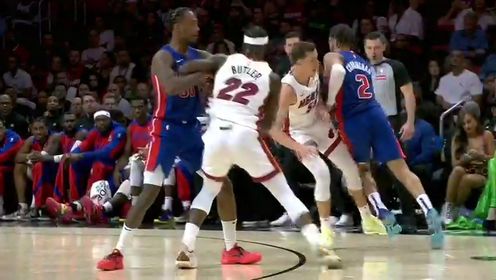 《迈阿密热火》【回放】NBA常规赛：活塞vs热火英文原声全场回放