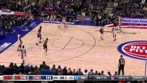 《NBA全场集锦》一时不进不代表一世不进！9中0的比斯利顶住压力命中关键三分