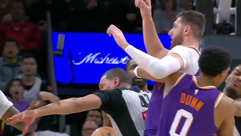 《菲尼克斯太阳》NBA常规赛：独行侠vs太阳第3节英文原声回放