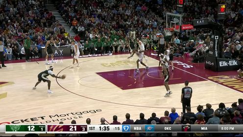 《NBA骑士》板凳匪徒大发神威 波蒂斯康诺顿三分线外连连穿针