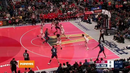 《NBA全场集锦》张手就有！库兹马开局手感不俗 连取5分奇才建立优势