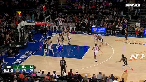 《NBA全场集锦》【回放】NBA常规赛：雄鹿vs尼克斯第3节中文解说回放