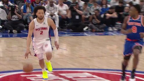 《TOP时刻》25日NBA最佳扣篮 比斯利接坎宁安妙传一跃而起献上炸裂隔扣