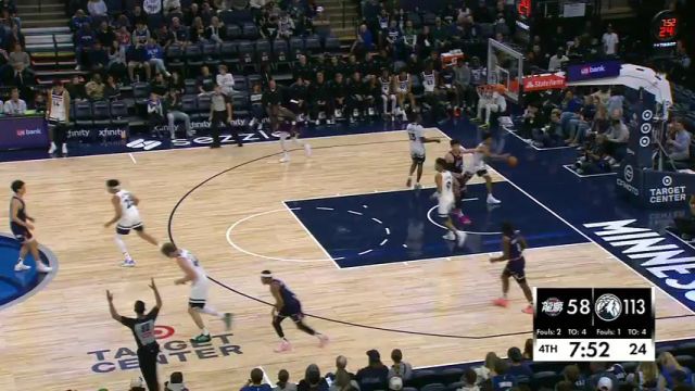 攻传兼备！弗雷泽三分飙进后助攻陈国豪突破得手