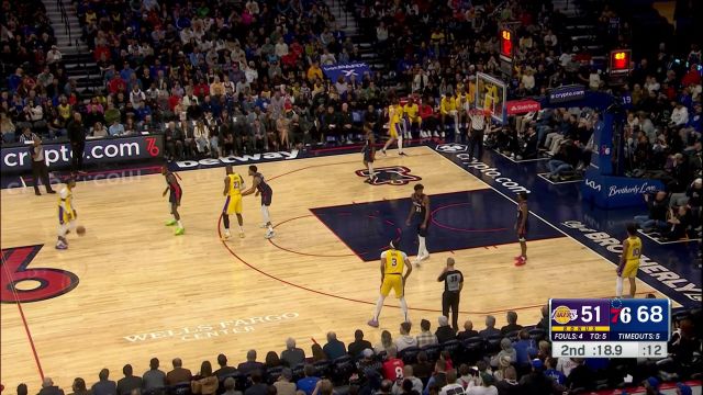 一夫当关万夫莫开 老詹挡拆顺下战斧劈扣依旧犀利