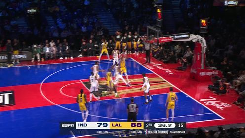 《TOP时刻》10日NBA最佳扣篮 詹姆斯梦回巅峰上演拉杆暴扣终结