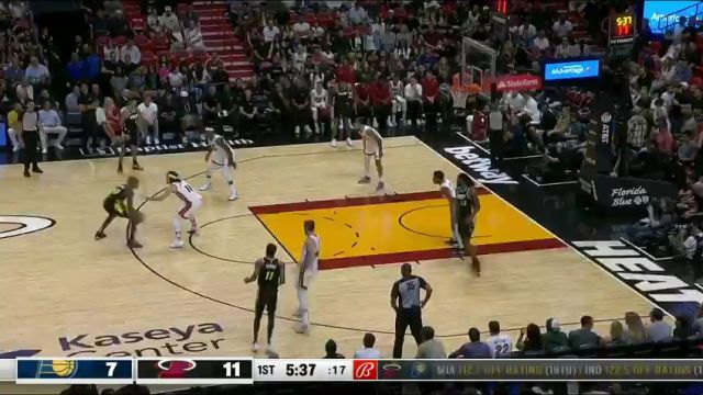 NBA常规赛：步行者vs热火第1节英文原声回放