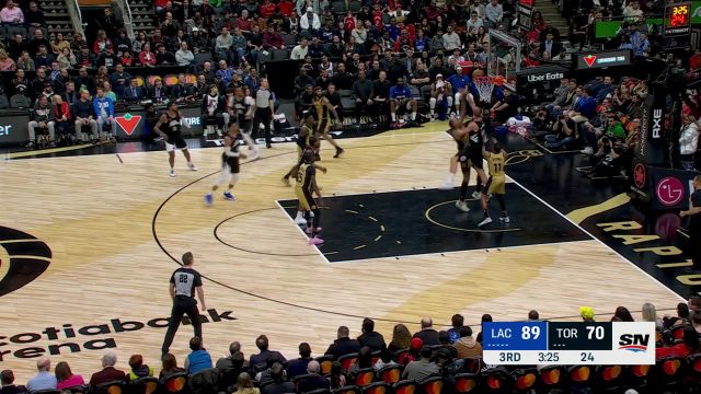 巴恩斯vs快船集锦 制霸油漆区 得到全队最高23分