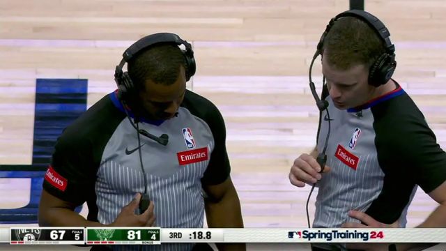 NBA常规赛：篮网vs雄鹿第3节英文原声回放