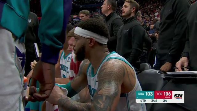 NBA常规赛：黄蜂vs猛龙第4节英文原声回放