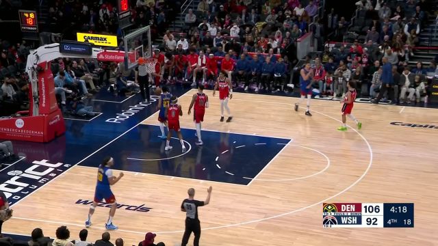 穆雷眼疾手快机警抢断 波普弧顶大空位三分奠定胜局