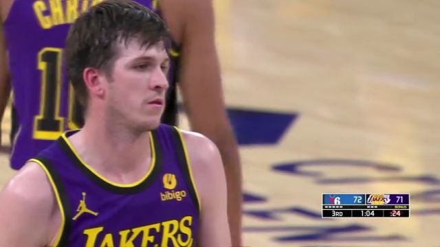 NBA常规赛：76人vs湖人第3节英文原声回放