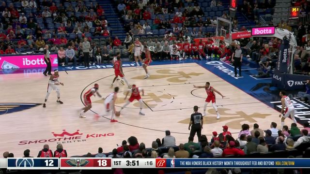 吉斯伯特人缝传球 普尔回头望月上篮命中