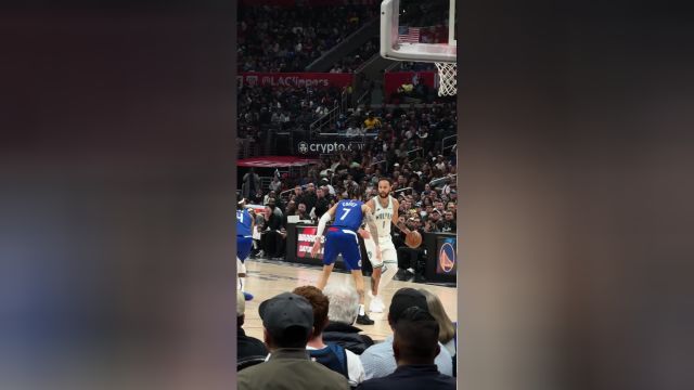 时间领主掌控节奏！李凯尔迎着泰斯稳稳拿下2分