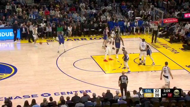 NBA常规赛：独行侠vs勇士中文解说全场回放