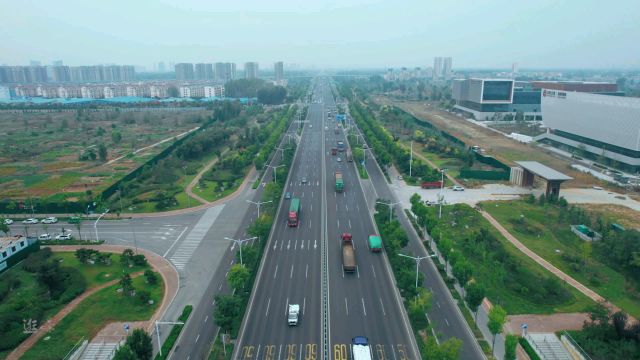 山东临沂市长春路美丽街景