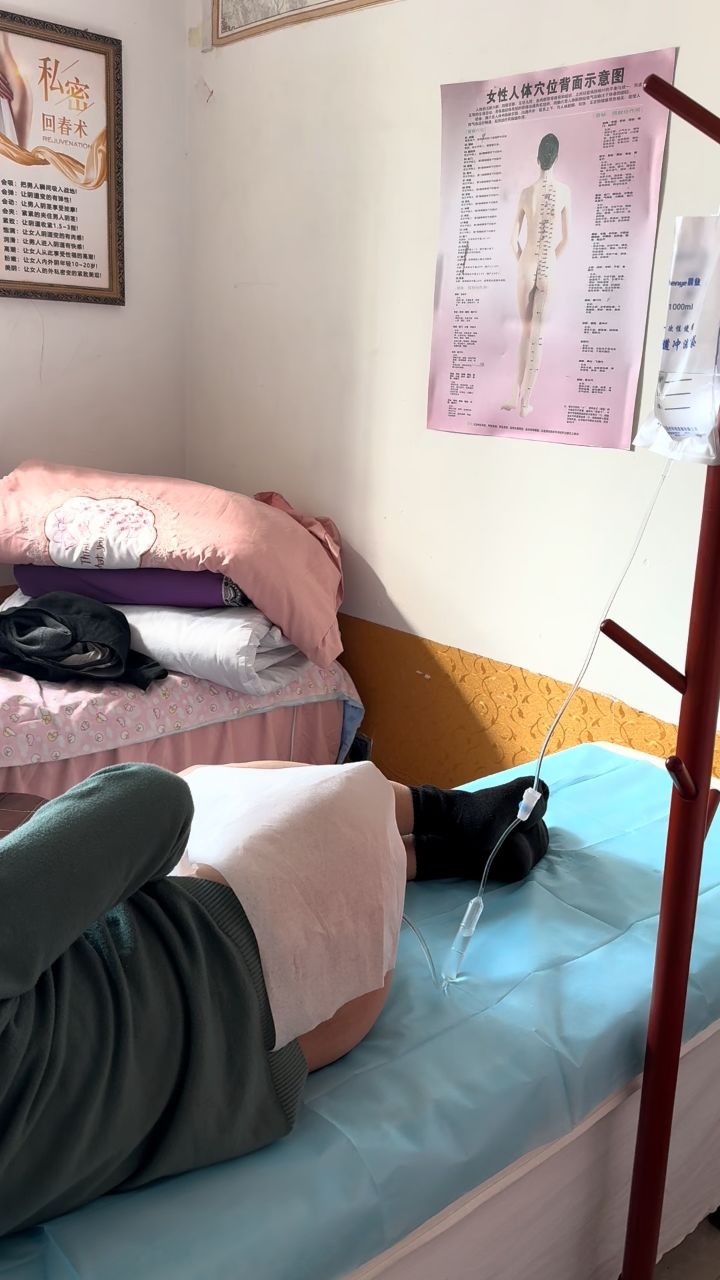 王春亮中医抓龙筋与抓龙筋技术,配合疗法有大肠水疗,肛疗,前列腺按摩