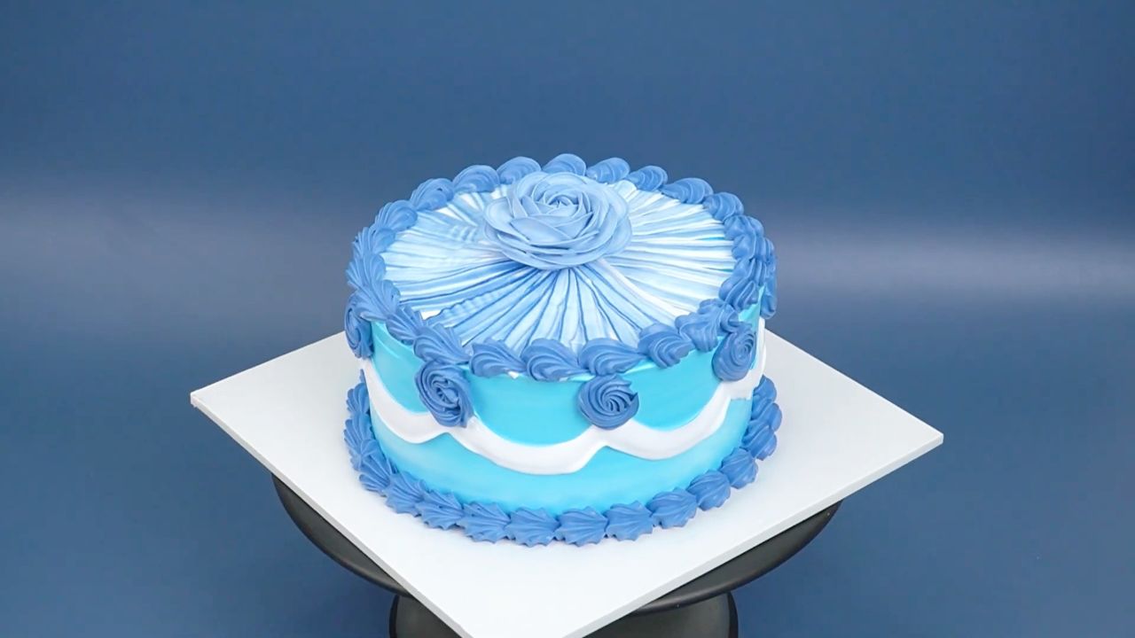 蓝色主题蛋糕装饰创意