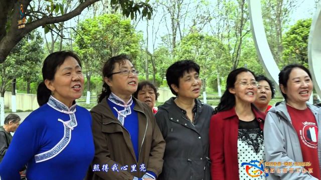 《红歌五连唱》几代人的记忆ⷦ—‹律熟悉又亲切ⷨ忥Š馨穆合唱团