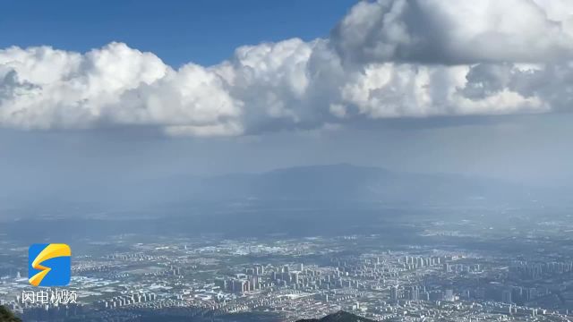 雨后泰安蓝天白云恍如仙境