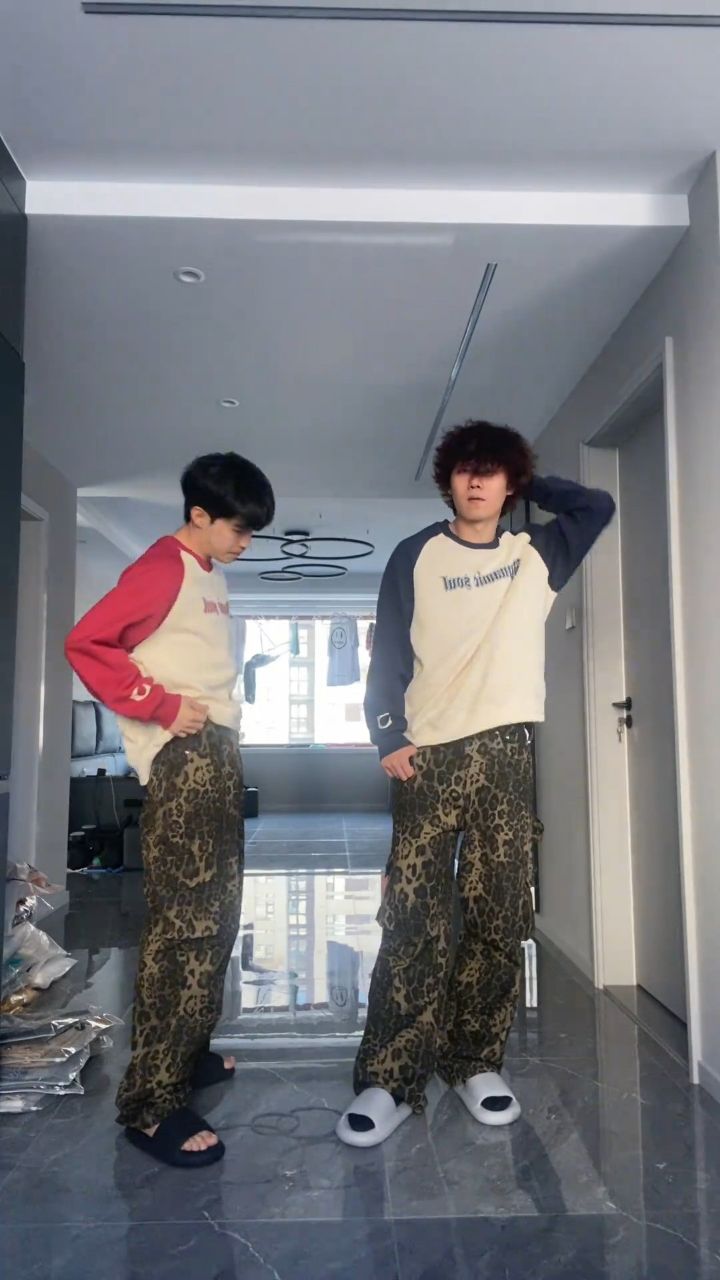 为什么说我们是薛之谦黄渤,明明是两个彦祖