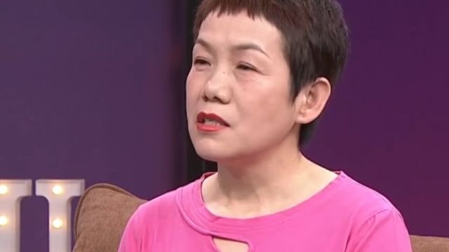 焦女士现场展示英文歌曲,精彩的演出,震惊了在场嘉宾