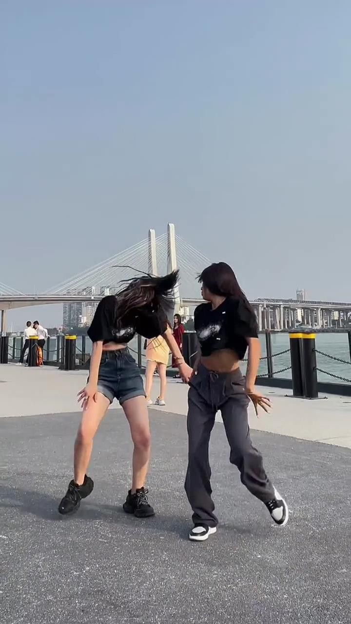 是我pp太大了最后碰到你了吗 blackpink