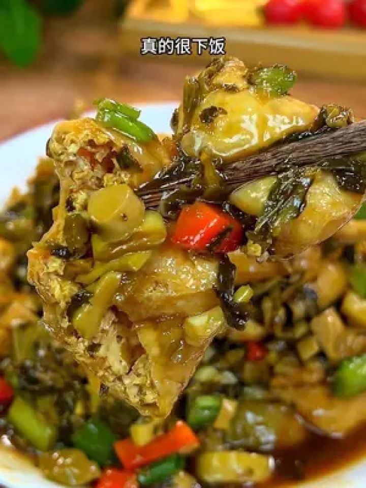 天气热,找到了一个非常好吃的#酸菜小笋,酸爽脆嫩,无论是焖荷包蛋