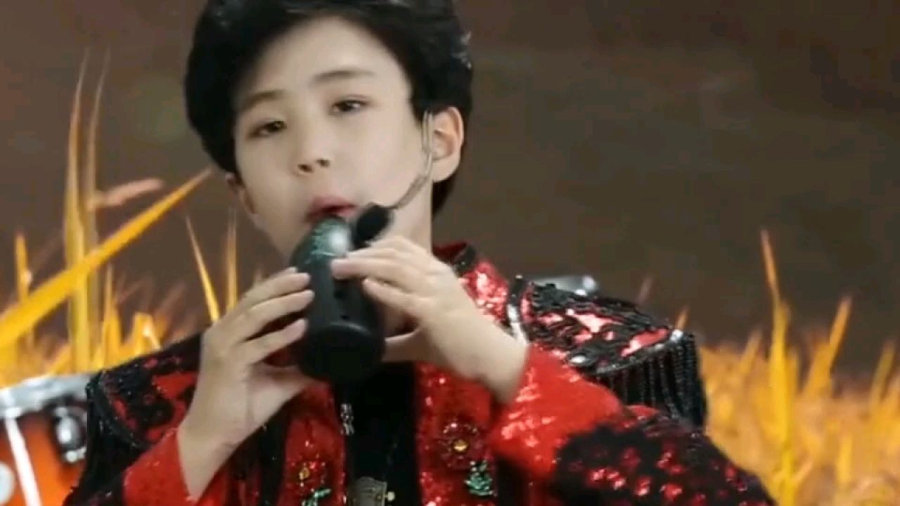 黄安—样样红