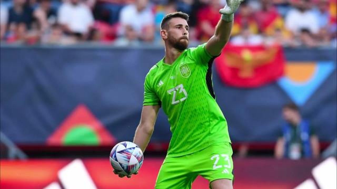 不会整活儿的门将就不是好国门 #乌奈西蒙 #欧洲杯 #西班牙3比0